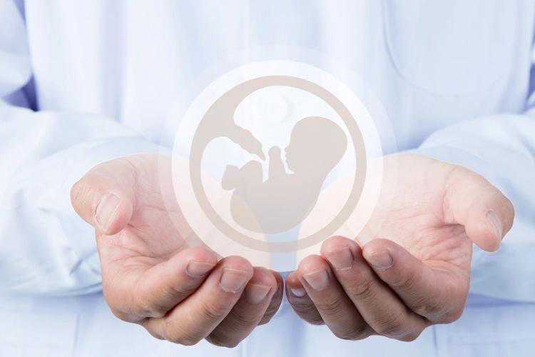 试管婴儿促排卵怎么进行：大连患者的流程、监测与风险
